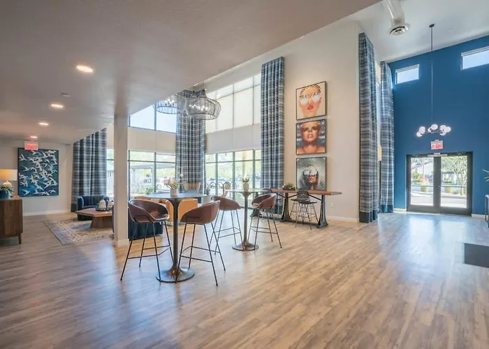 Apartamento Posh 2bd - Gym, Pool, Parking, W-d - Sleeps 8 Tempe