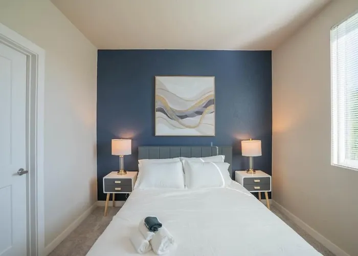 Apartamento Posh 2bd - Gym, Pool, Parking, W-d - Sleeps 8 Tempe