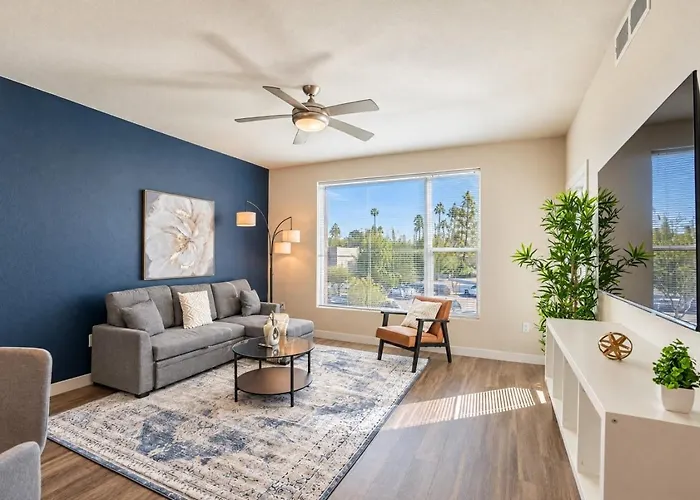 Apartamento Posh 2bd - Gym, Pool, Parking, W-d - Sleeps 8 Tempe